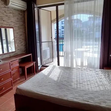 Green Life Beach Private Studio Beach Front Flat First Line Kavatsi Smokinya Apartman Szozopol