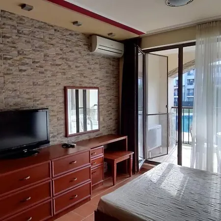 Green Life Beach Private Studio Beach Front Flat First Line Kavatsi Smokinya * 索佐波尔