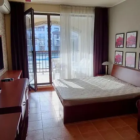 Green Life Beach Private Studio Beach Front Flat First Line Kavatsi Smokinya *